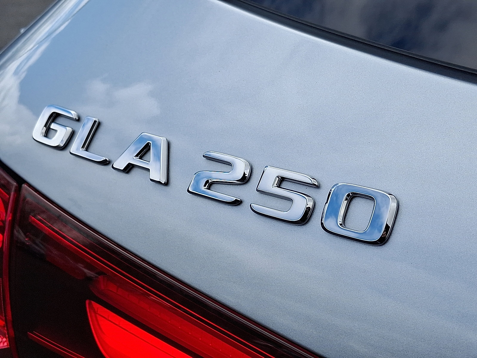 Certified 2026 Mercedes-Benz GLA 250 4MATIC image 31