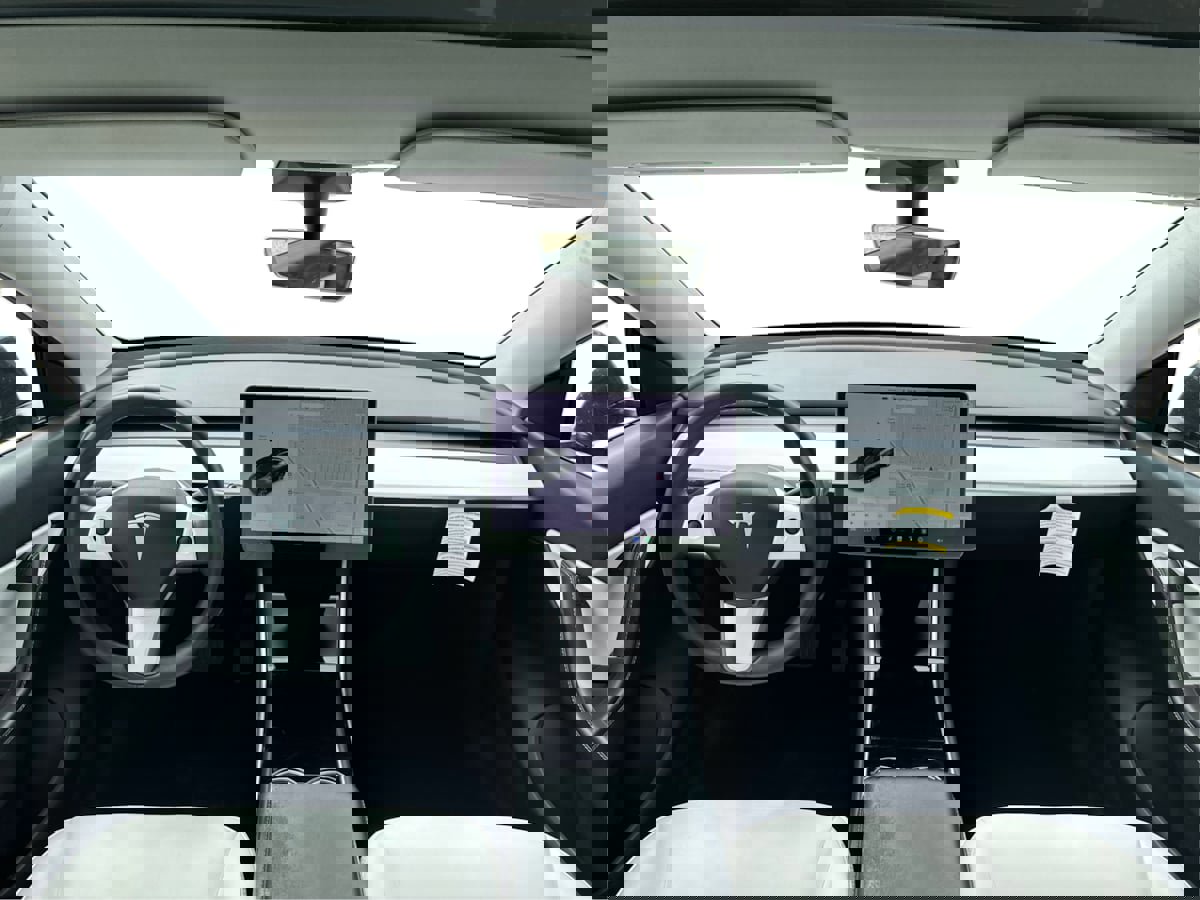 Used 2020 Tesla Model Y Long Range image 34