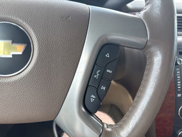 Used 2013 Chevrolet Avalanche LTZ AWD/4WD image 24