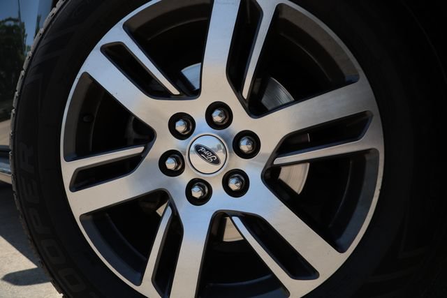 Used 2022 Ford Expedition Limited AWD/4WD image 10