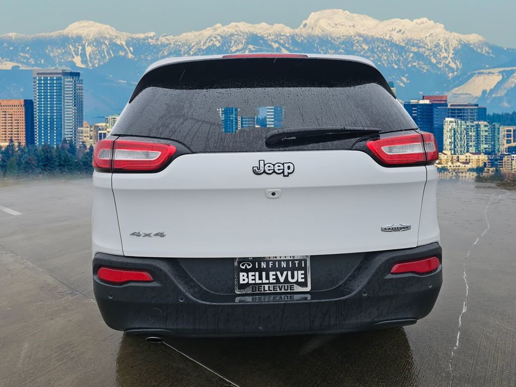 Used 2018 Jeep Cherokee Latitude Plus w/ Cold Weather Group image 7