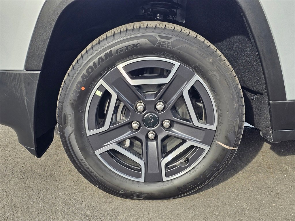 New 2026 Jeep Cherokee Laredo image 8