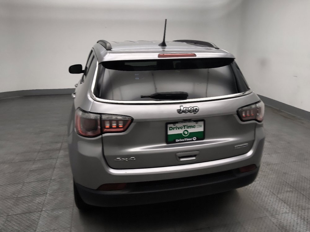 Used 2019 Jeep Compass Latitude w/ Popular Equipment Group AWD/4WD image 6