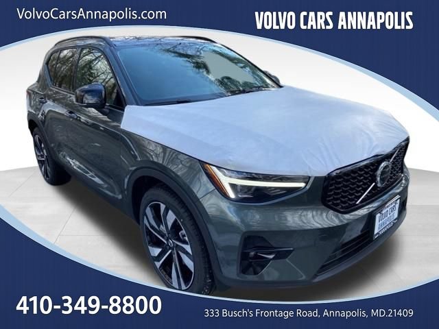 New 2026 Volvo XC40 B5 Ultra w/ Climate Package