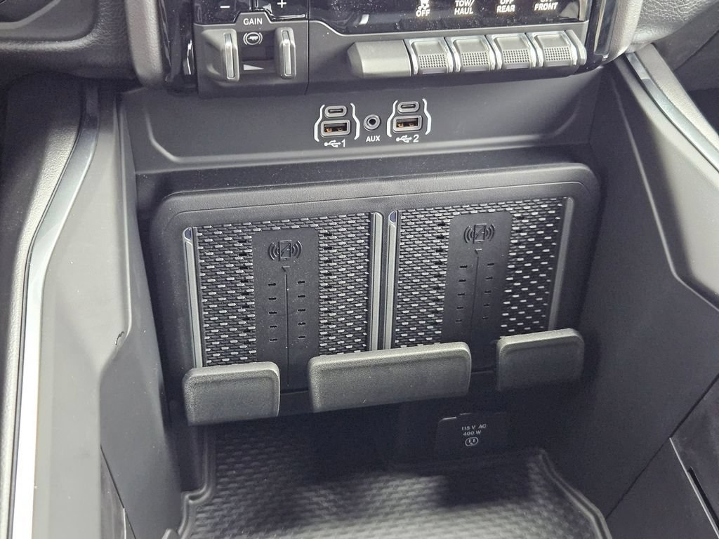 New 2026 RAM 2500 Laramie w/ Night Edition AWD/4WD image 27