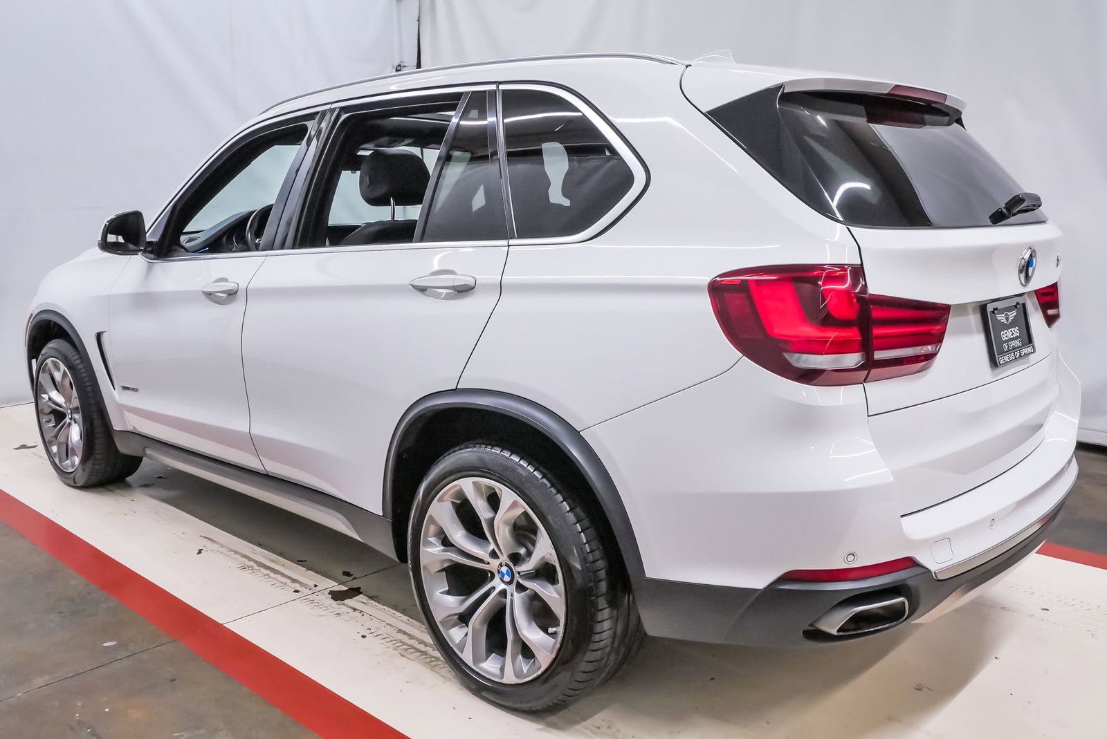 Used 2018 BMW X5 sDrive35i w/ M Sport Package image 8