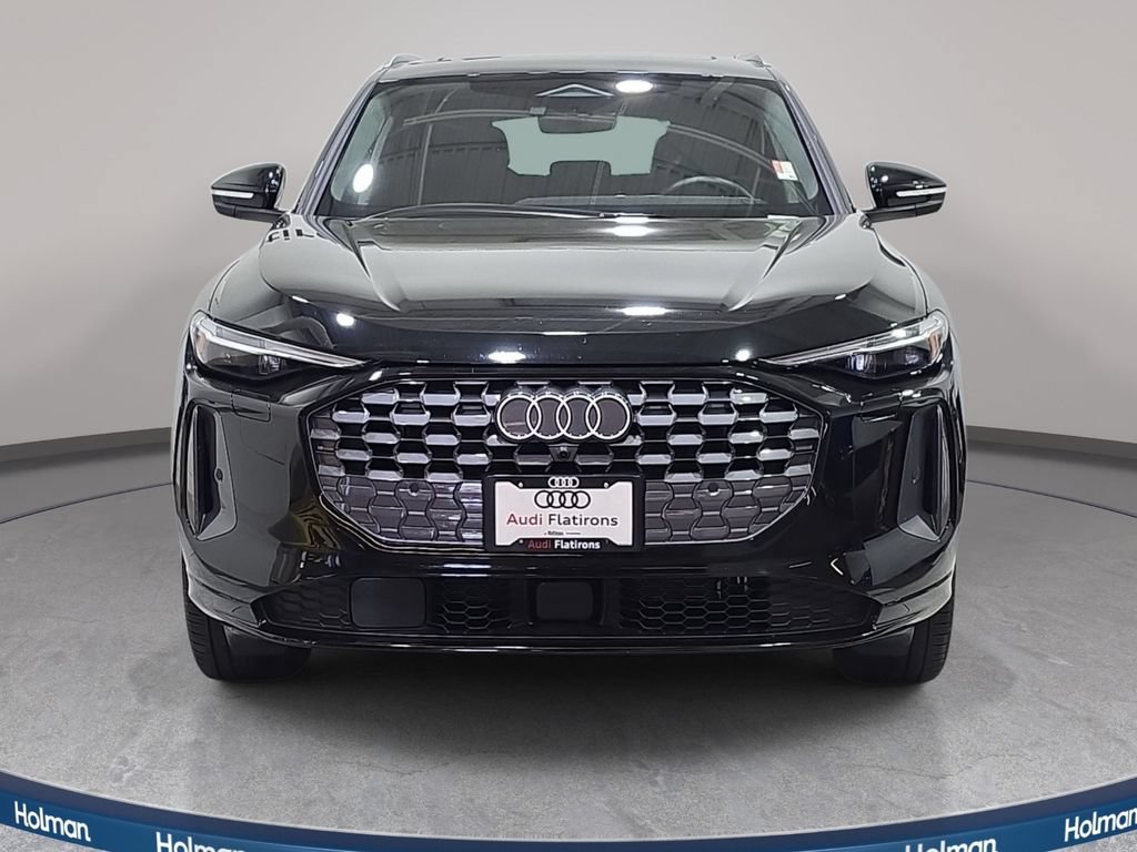Used 2025 Audi Q5 Premium w/ Premium Plus AWD/4WD image 3
