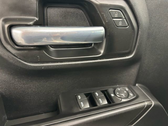 Used 2022 Chevrolet Silverado 1500 Custom image 31