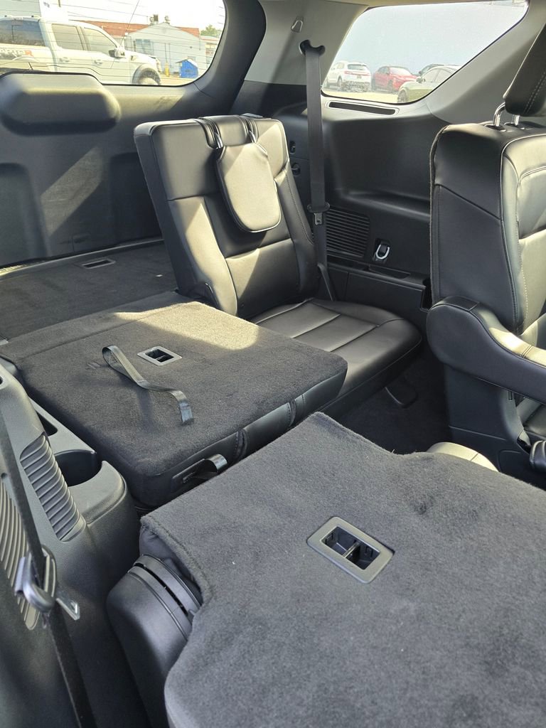 Used 2023 Ford Explorer XLT w/ Equipment Group 202A AWD/4WD image 20