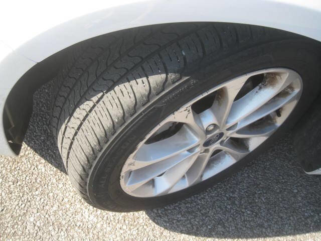 Used 2019 Ford Fusion SE image 28