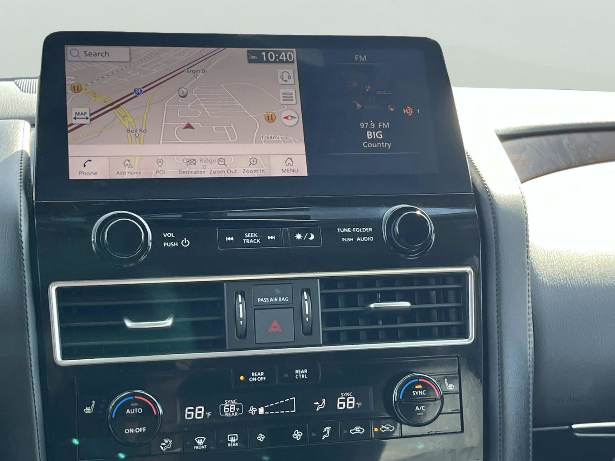 Used 2024 Nissan Armada SL w/ Captain's Chairs Package image 21