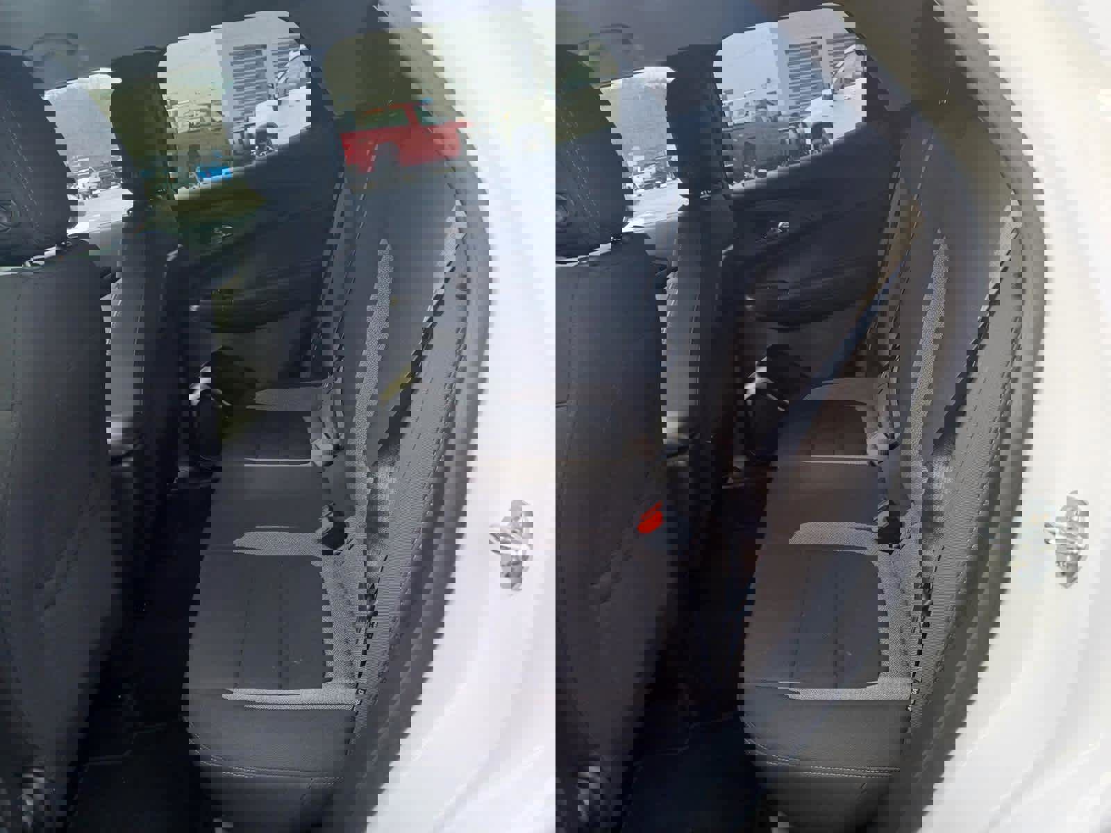 Used 2025 Chevrolet TrailBlazer LT w/ LT Cold Weather Package image 14