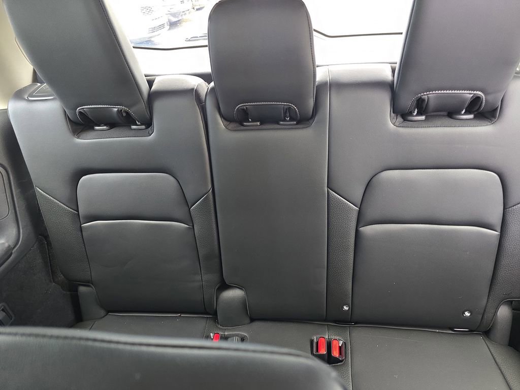 Used 2024 Nissan Pathfinder SL image 18