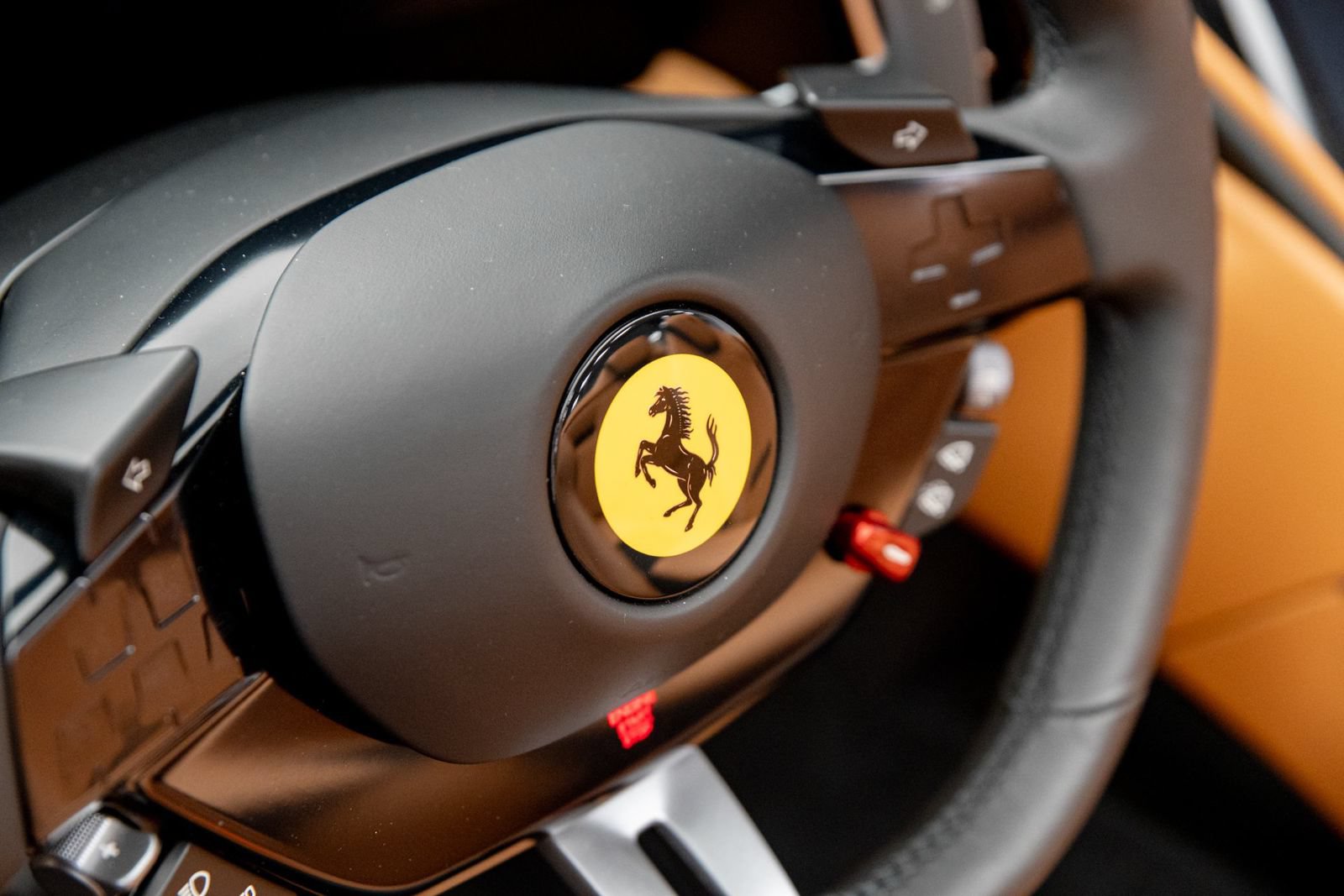Used 2024 Ferrari Roma Spider RWD image 22