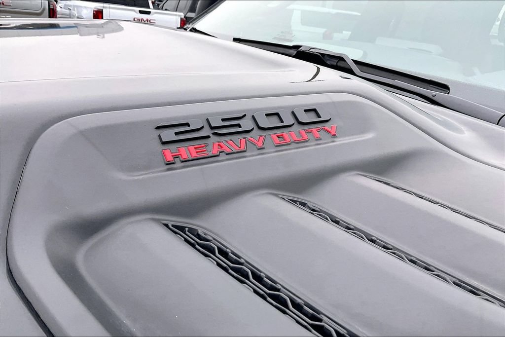 New 2026 RAM 2500 Laramie AWD/4WD image 13