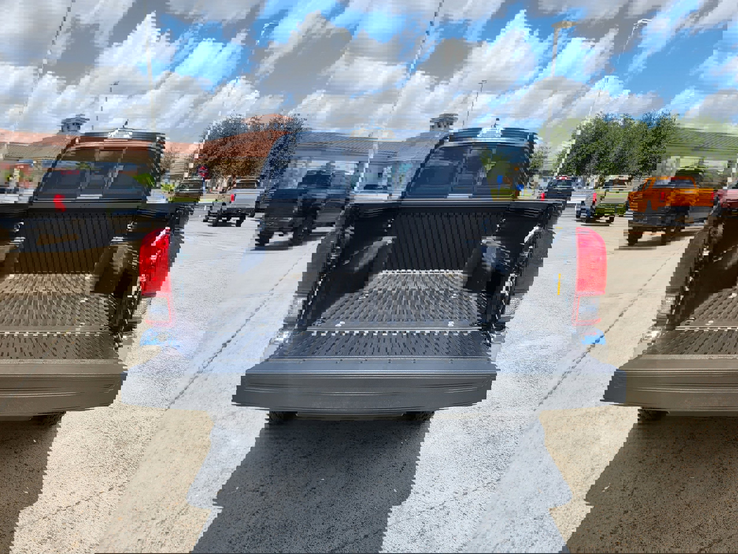 Used 2023 Toyota Tacoma SR5 w/ SR5 Appearance Package image 30