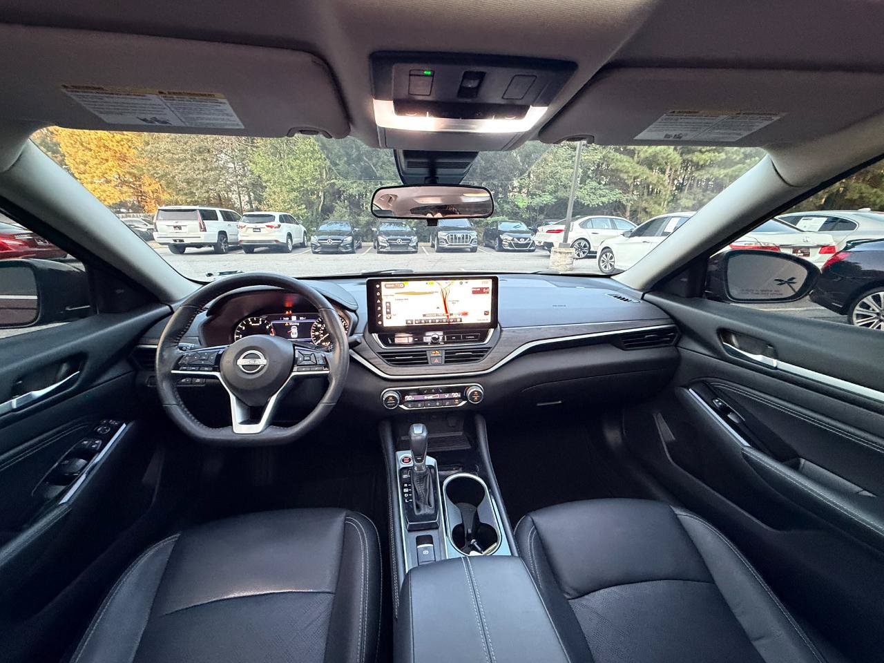 Used 2023 Nissan Altima 2.5 SL FWD image 2