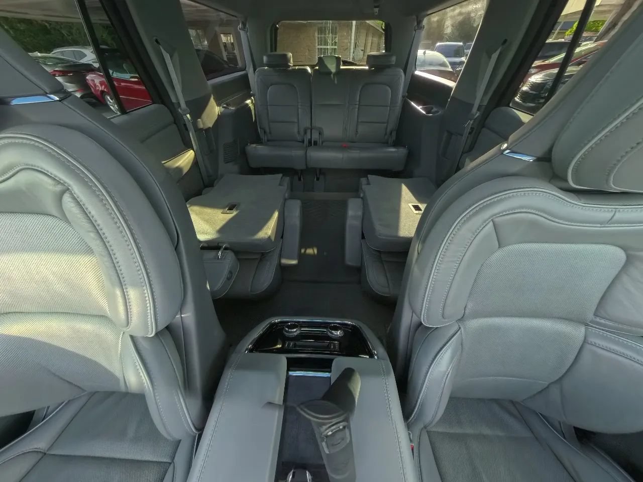 Used 2019 Lincoln Navigator L Reserve AWD/4WD image 27