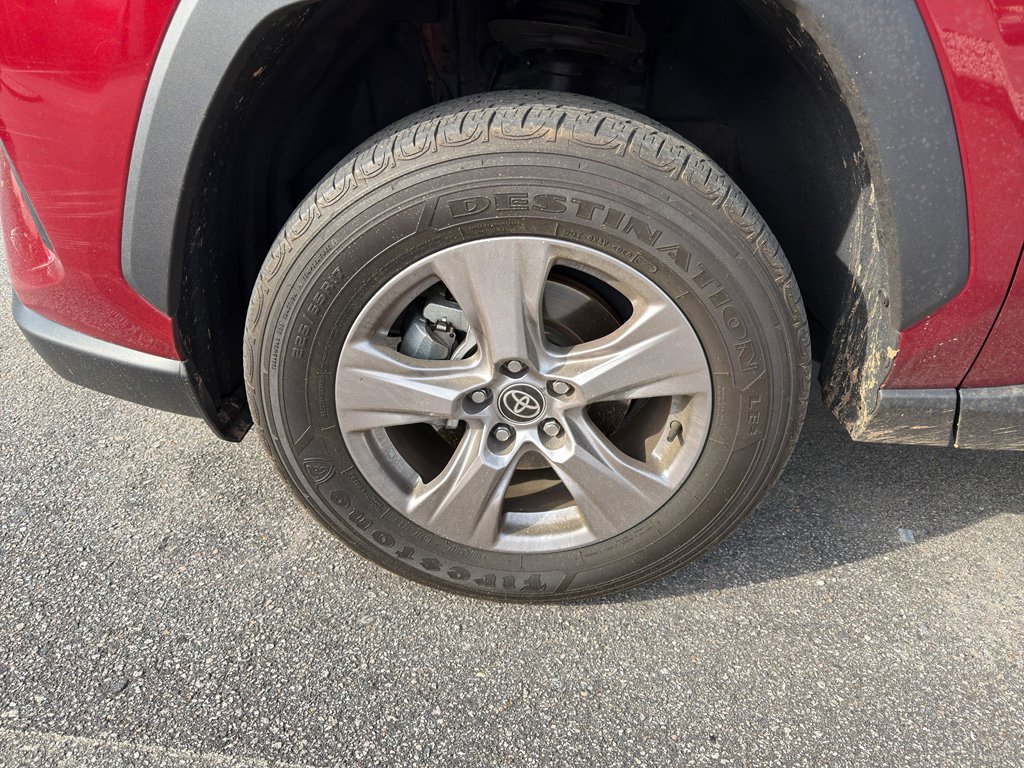 Used 2023 Toyota RAV4 XLE image 14