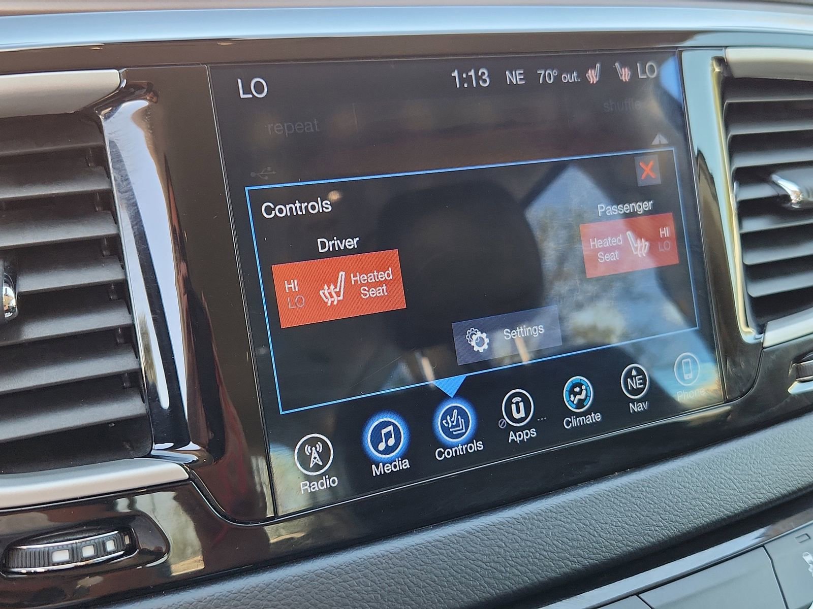 Used 2017 Chrysler Pacifica Touring-L FWD image 21