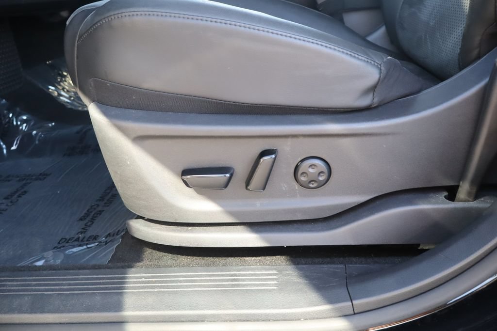 Used 2024 Nissan Ariya FWD image 19