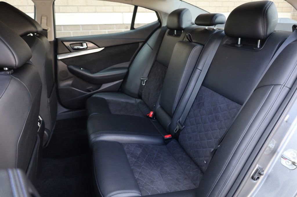 Used 2016 Nissan Maxima SR image 19