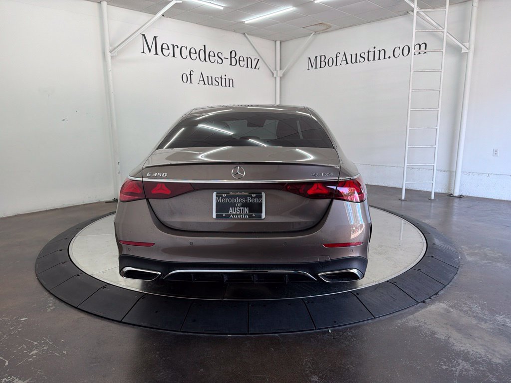 Used 2025 Mercedes-Benz E 350 4MATIC Sedan image 7