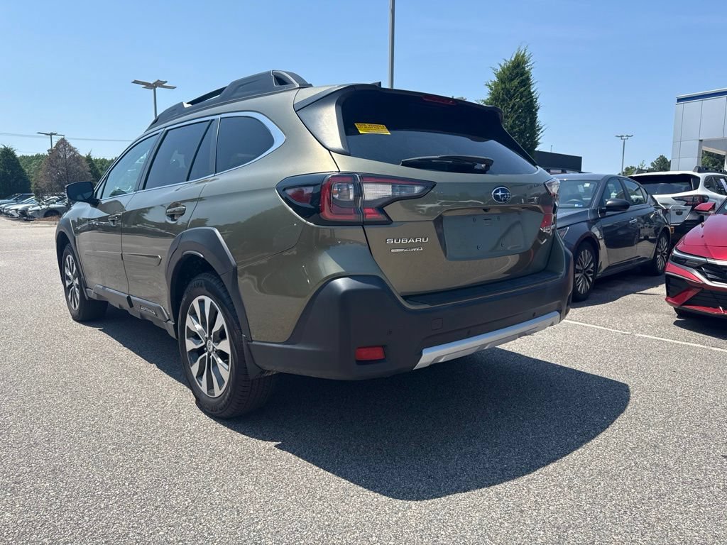 Used 2023 Subaru Outback Limited AWD/4WD image 3