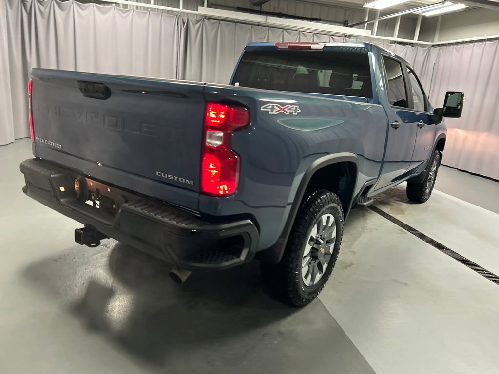 Used 2025 Chevrolet Silverado 2500 Custom w/ Custom Value Package AWD/4WD image 7
