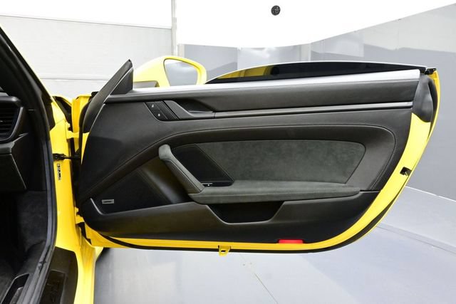 Used 2024 Porsche 911 Carrera GTS RWD image 16