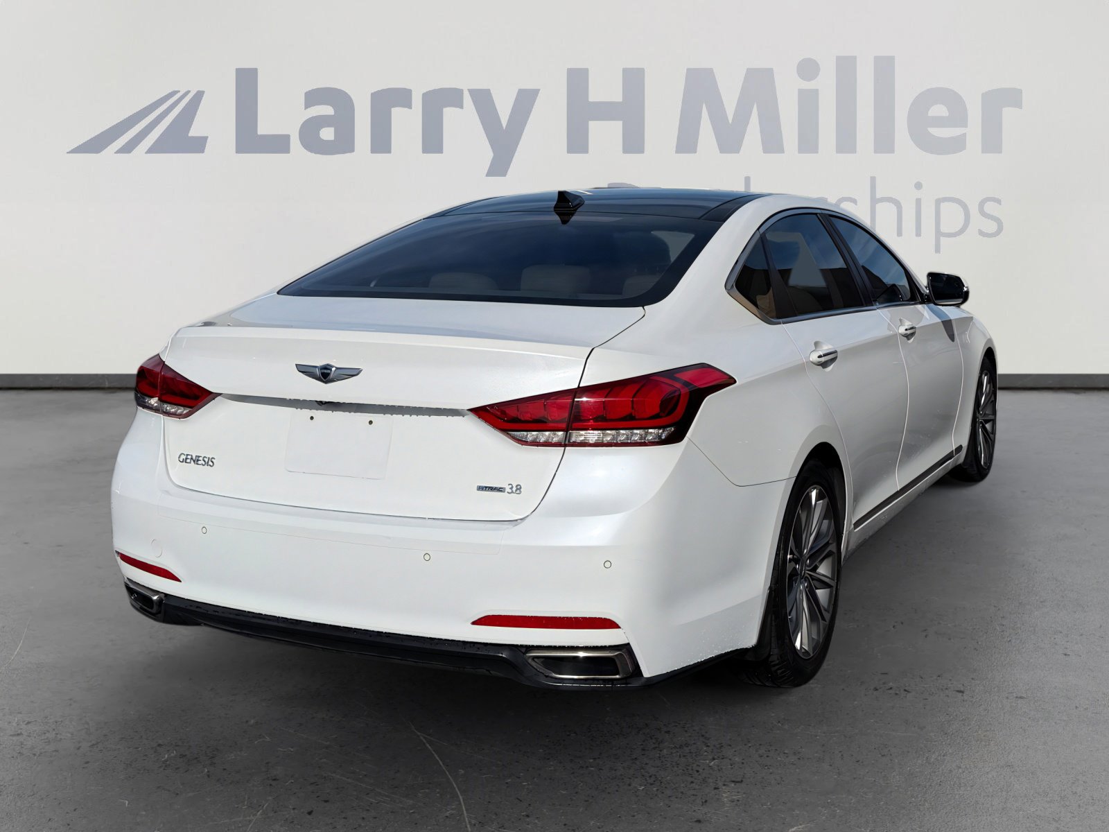Used 2015 Hyundai Genesis 3.8 w/ Option Group 04 image 5