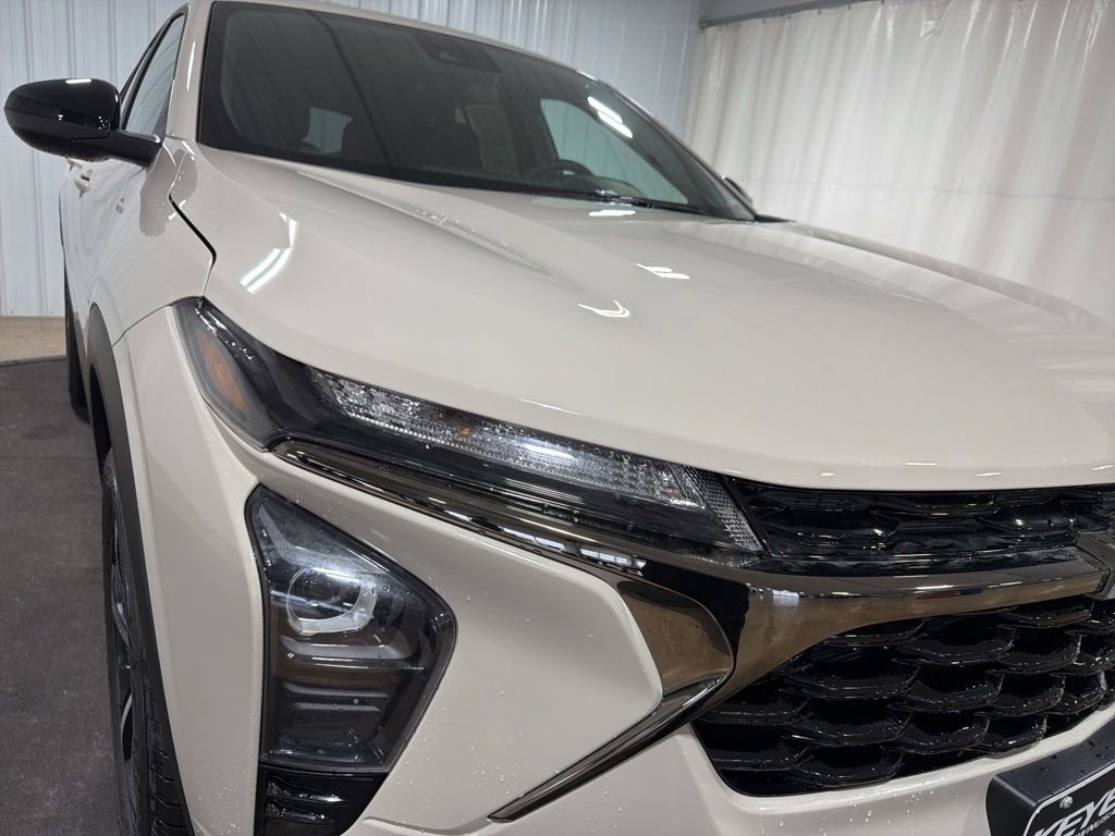 New 2026 Chevrolet Trax RS image 13