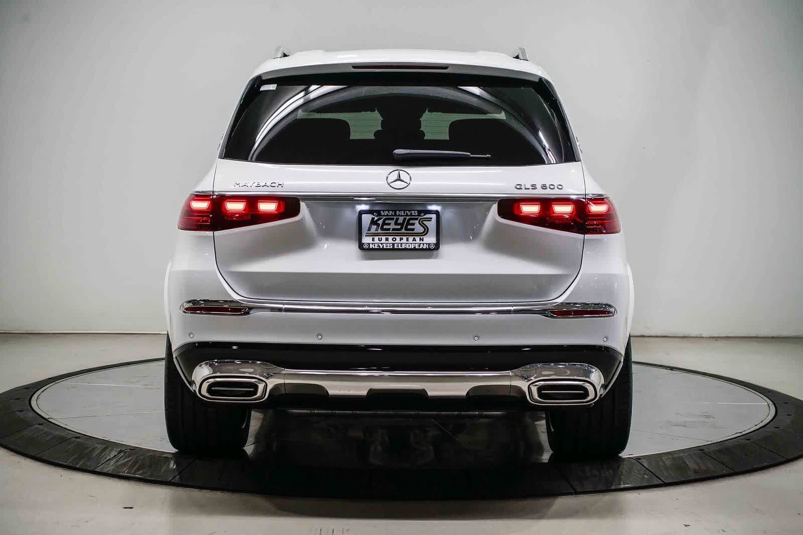 New 2026 Mercedes-Benz Maybach GLS 600 4MATIC image 3