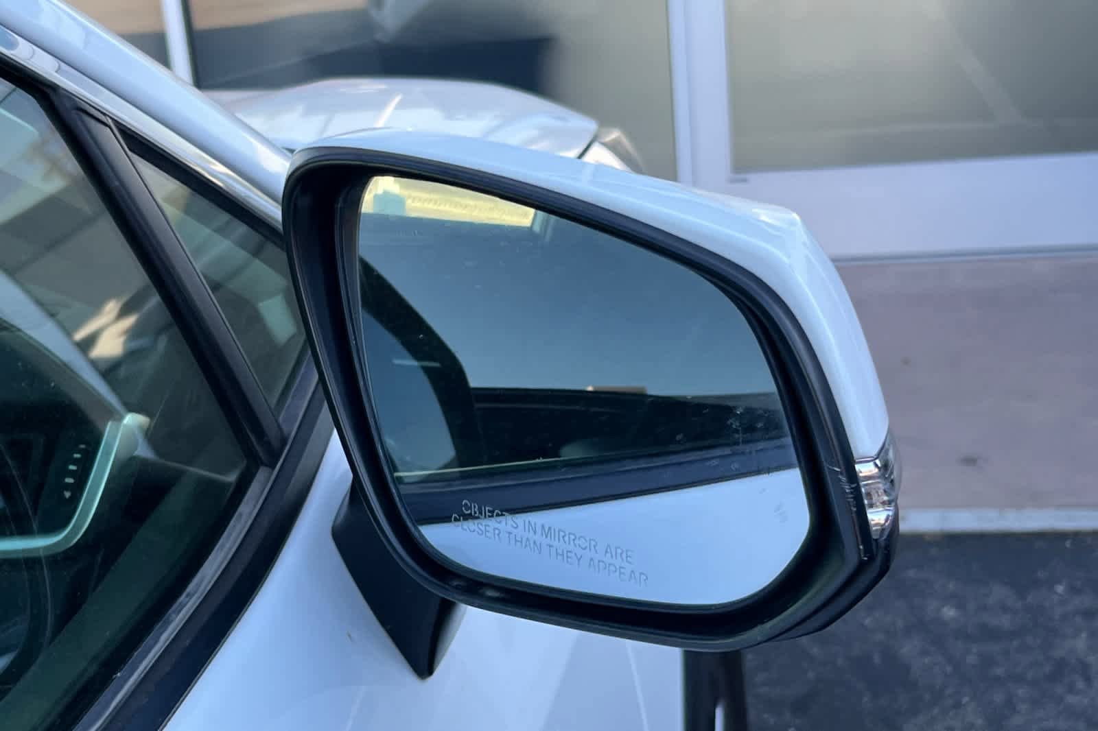 Used 2022 Toyota RAV4 LE AWD/4WD image 16