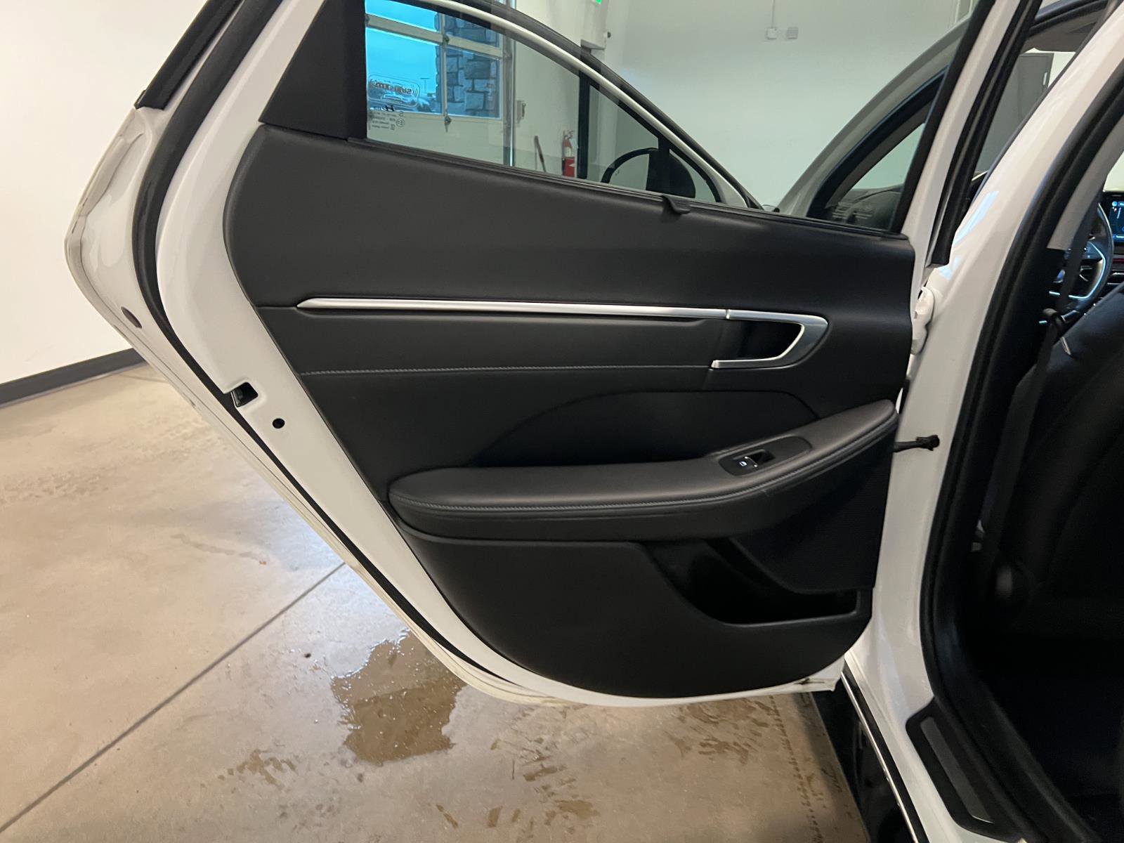Used 2021 Hyundai Sonata Limited FWD image 31