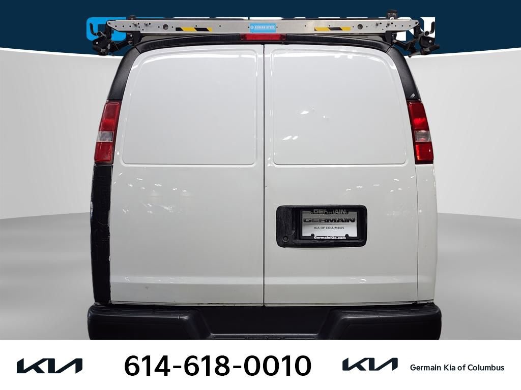Used 2017 Chevrolet Express 2500 Work Van image 16