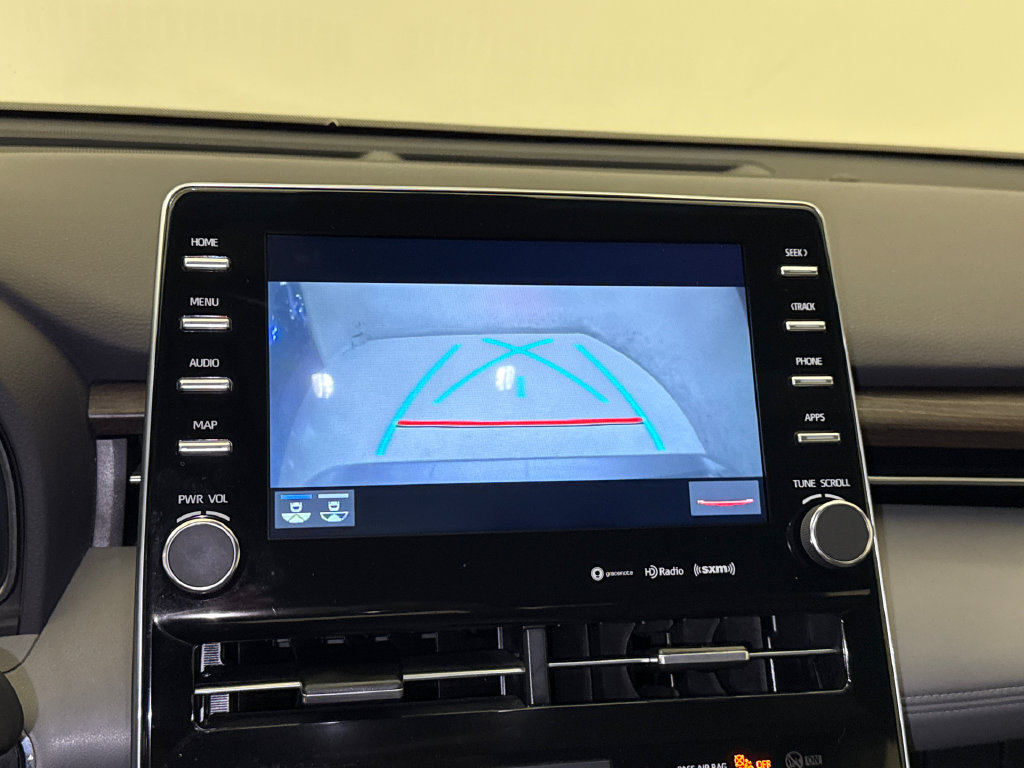 Used 2020 Toyota Avalon XLE FWD image 24