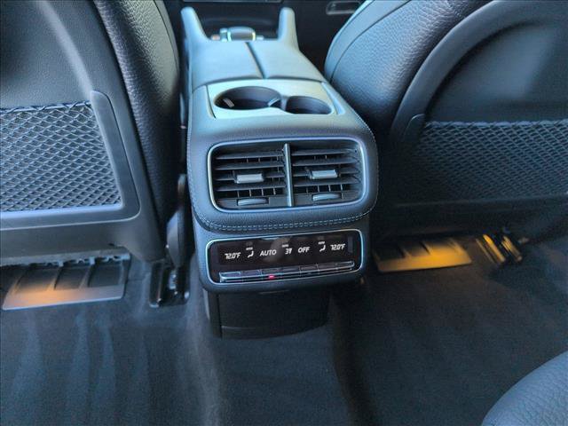 Used 2025 Mercedes-Benz GLS 580 4MATIC image 18