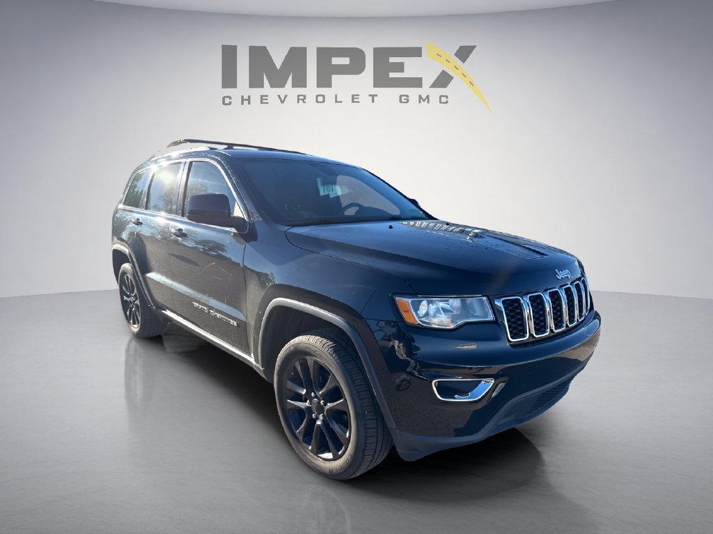 Used 2018 Jeep Grand Cherokee Laredo RWD image 7