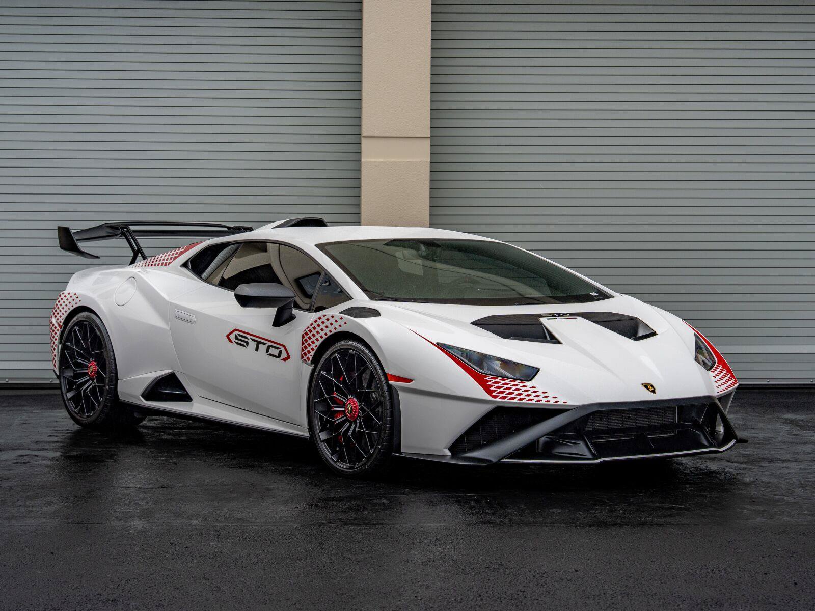 Used 2022 Lamborghini Huracan STO