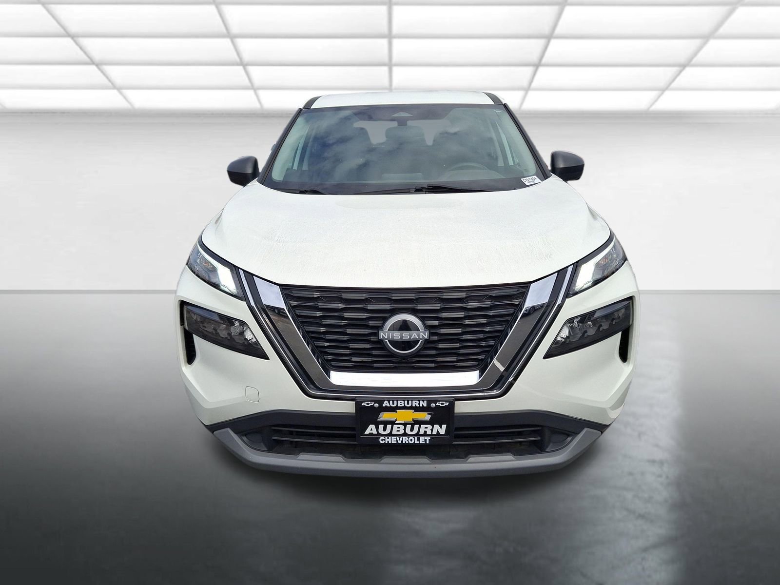 Used 2023 Nissan Rogue S image 8