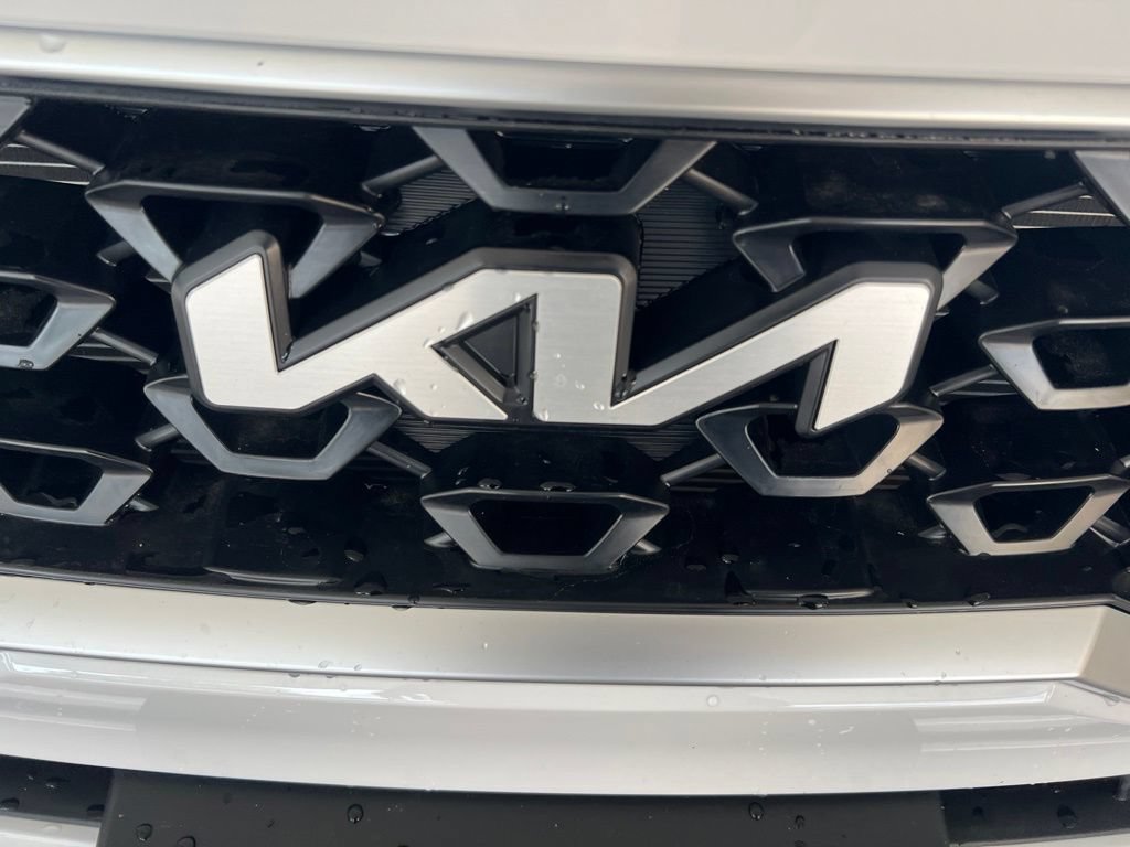 Certified 2022 Kia Sorento LX FWD image 29