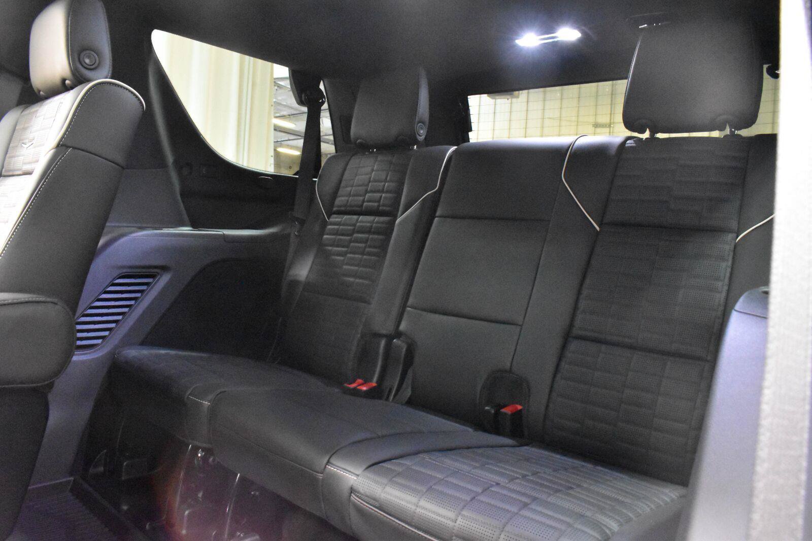 Certified 2026 Cadillac Escalade V w/ LPO, ONYX Package AWD/4WD image 6