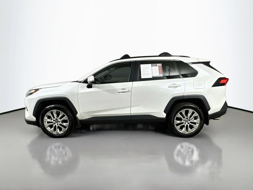 Used 2025 Toyota RAV4 XLE Premium FWD image 5