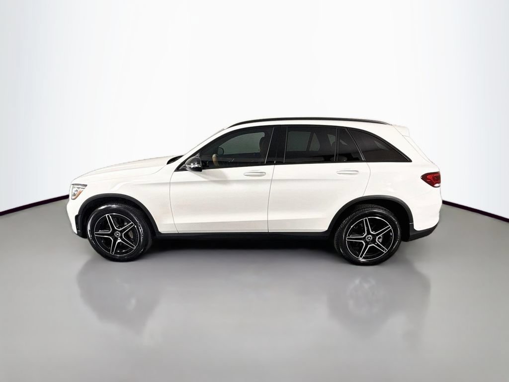 Used 2022 Mercedes-Benz GLC 300 4MATIC image 4