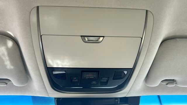 Used 2018 Lexus LS 500 w/ Interior Upgrade Package RWD image 23