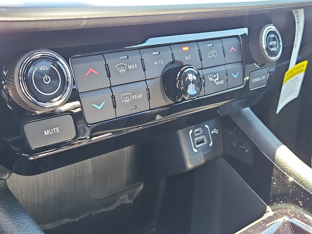 New 2026 Jeep Compass Limited AWD/4WD image 28