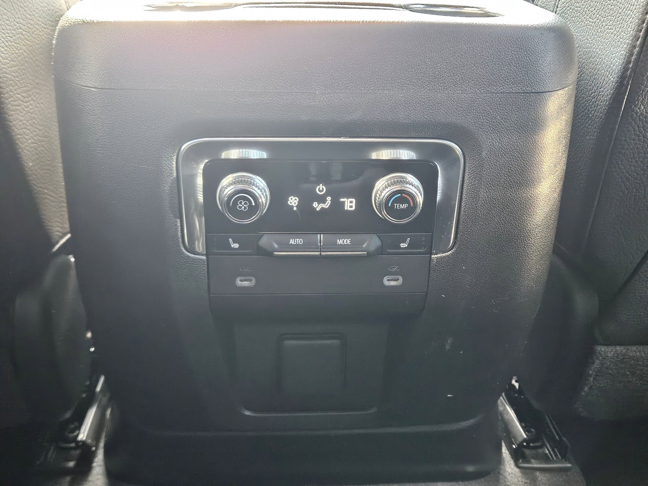 Used 2023 GMC Yukon Denali image 27