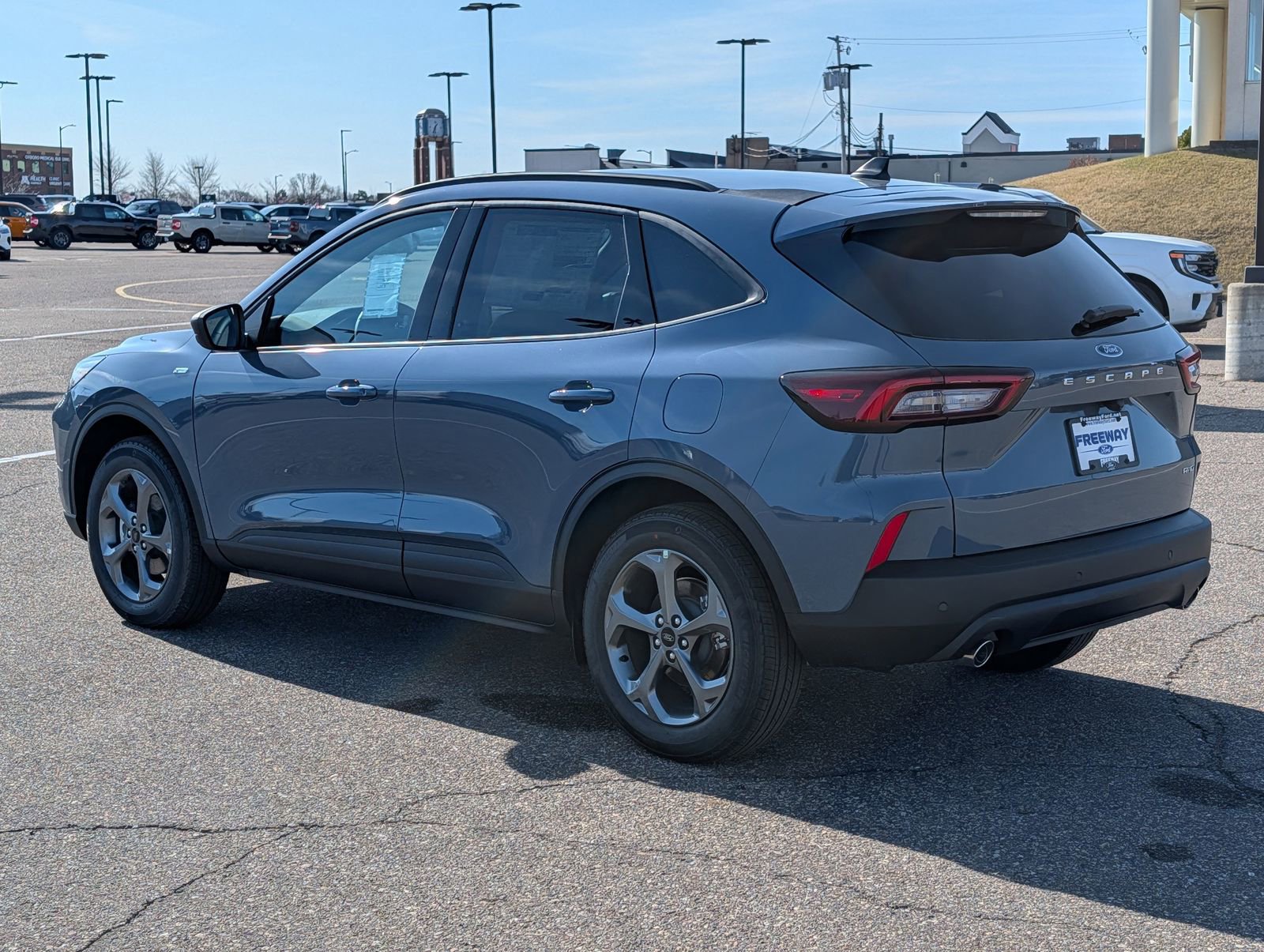 New 2026 Ford Escape ST-Line w/ Tech Pack #1 AWD/4WD image 17