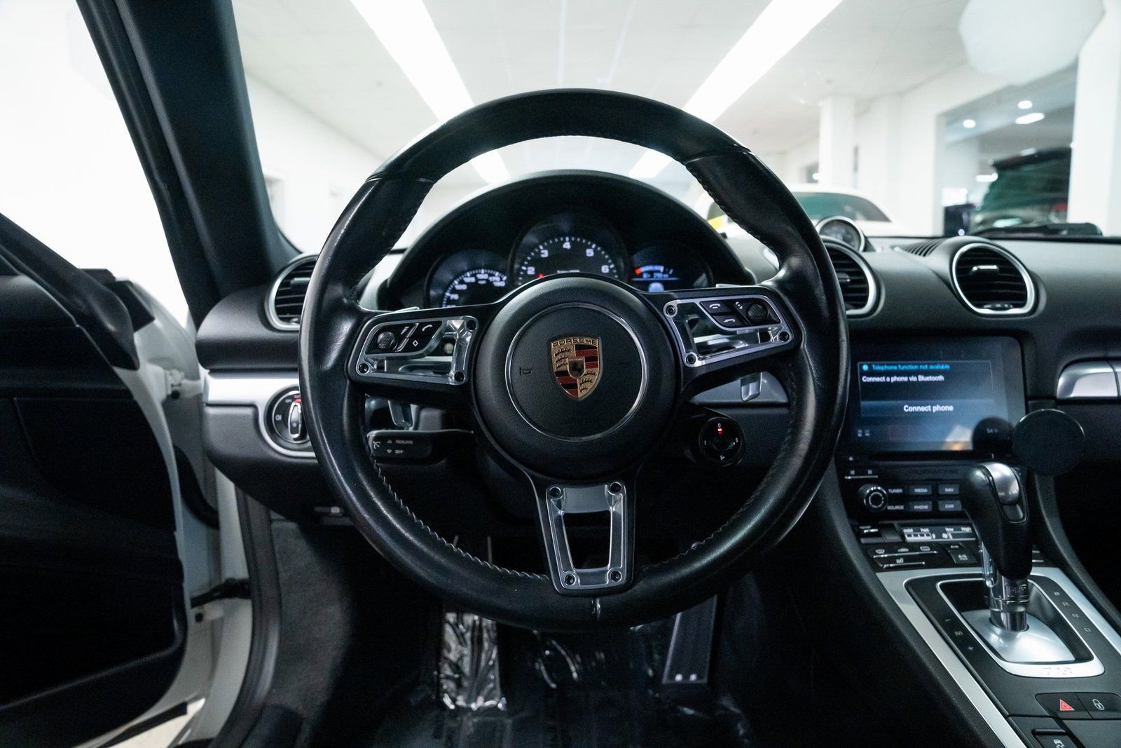 Used 2018 Porsche 718 Cayman S image 12